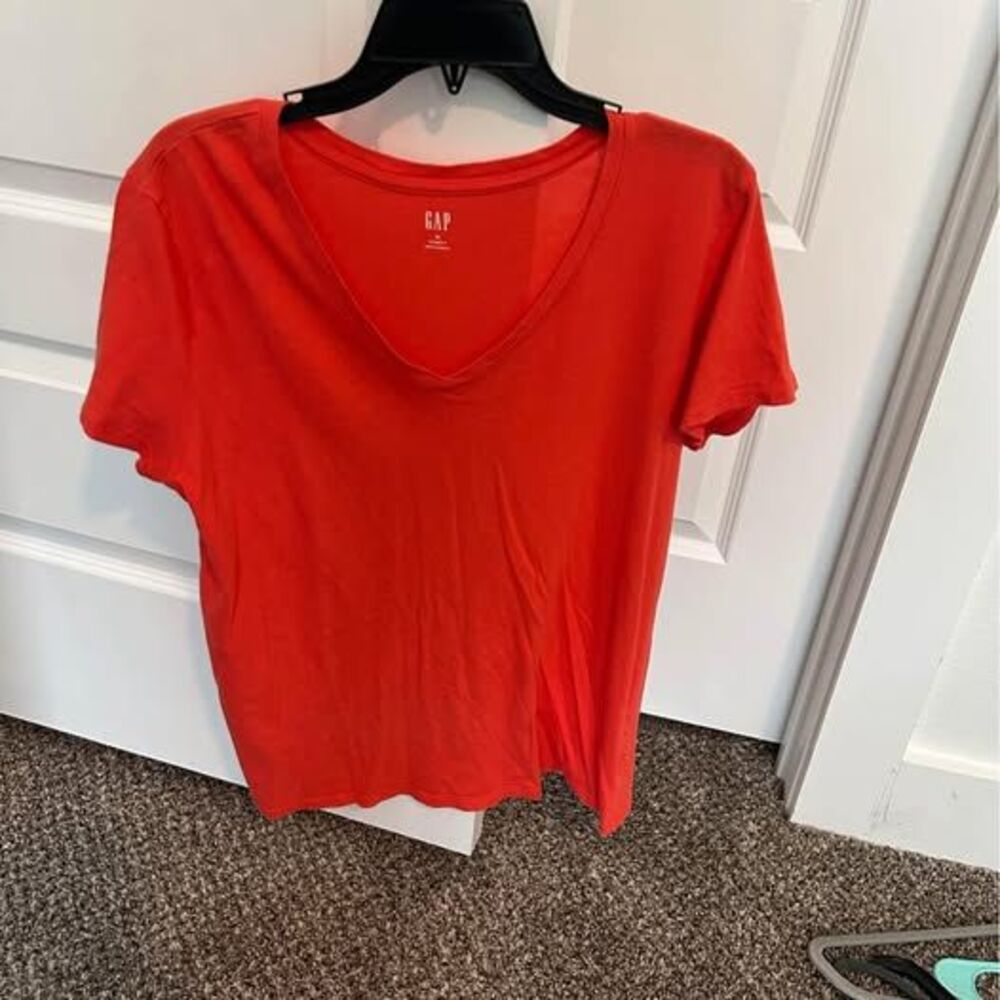 gap xl coral tee shirt